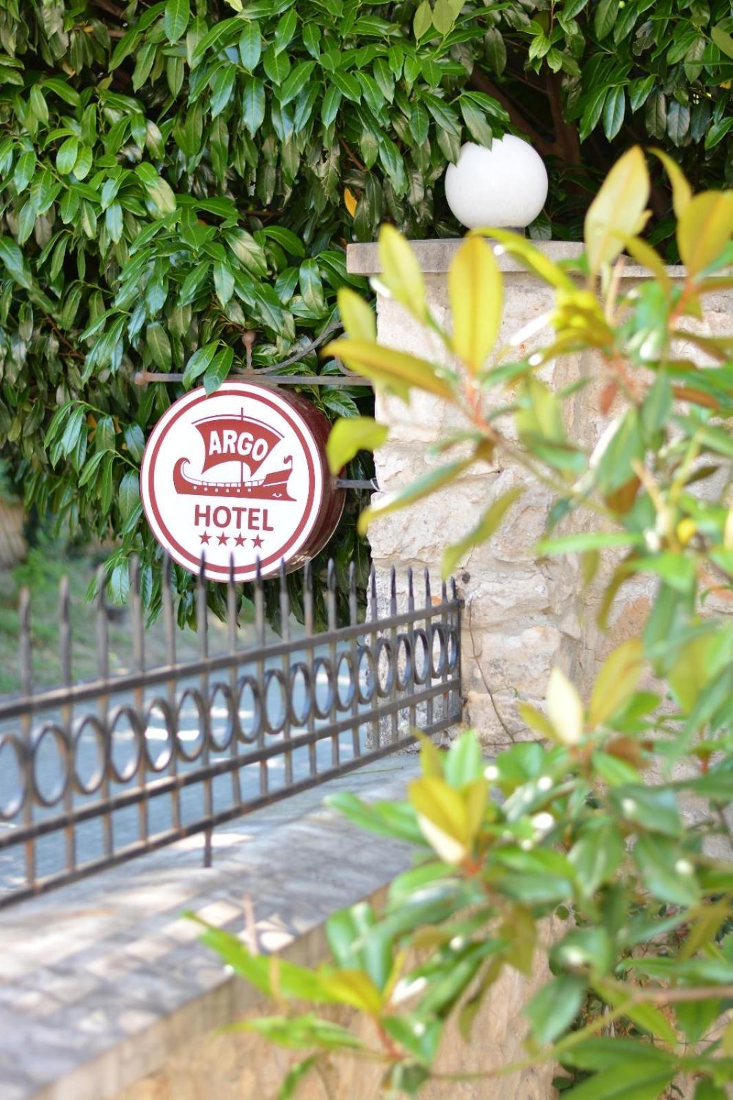 Boutique Hotel Argo クタイシ エクステリア 写真