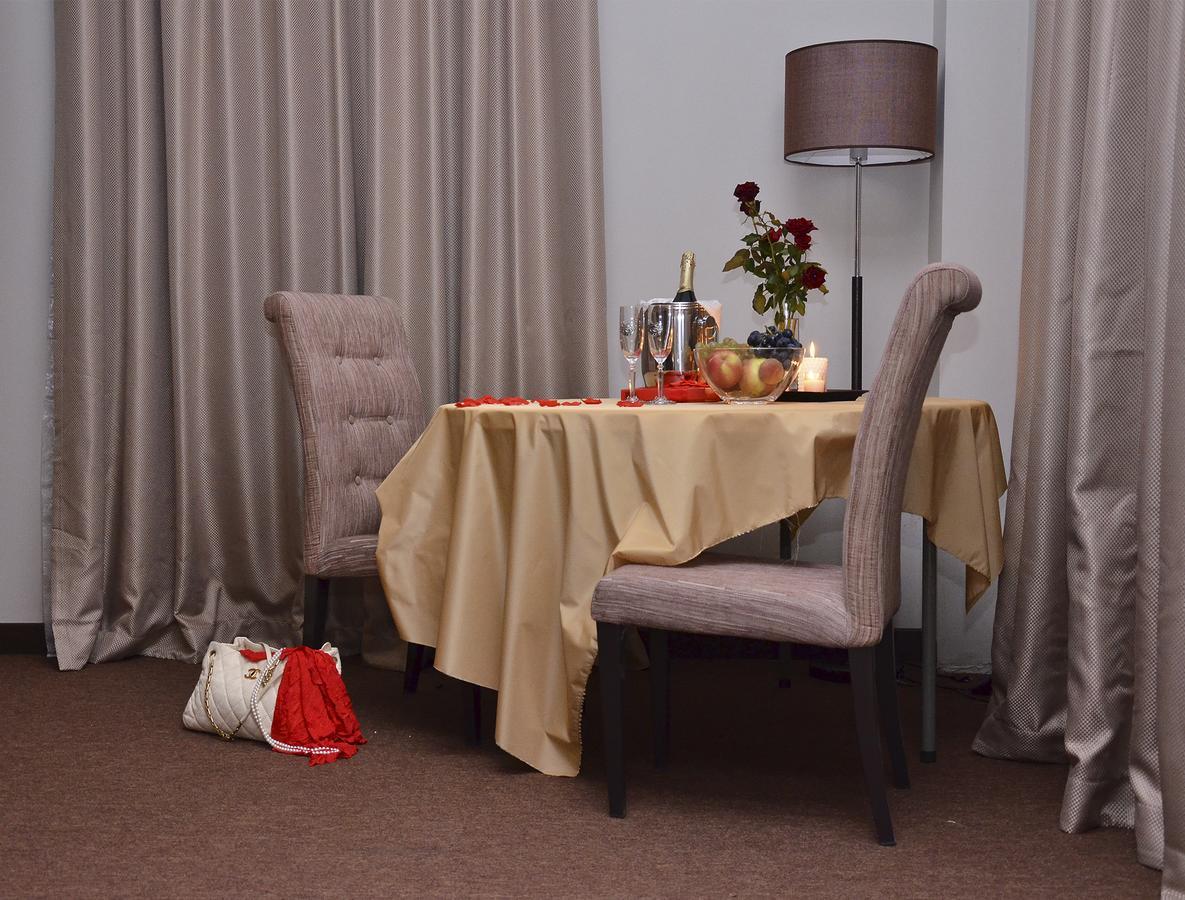 Boutique Hotel Argo クタイシ エクステリア 写真